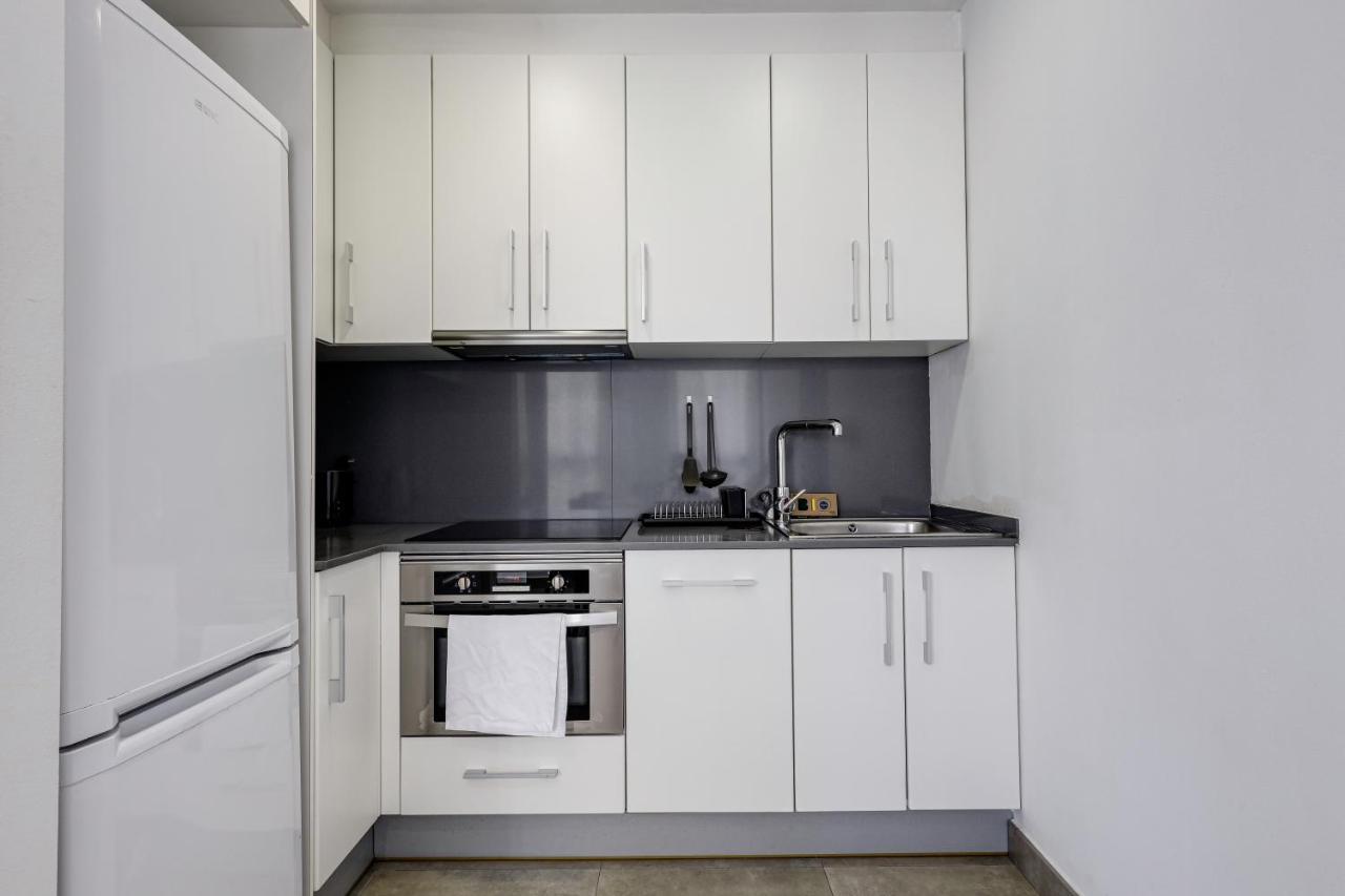 Urban Flats Vallirana Barcelona Luaran gambar