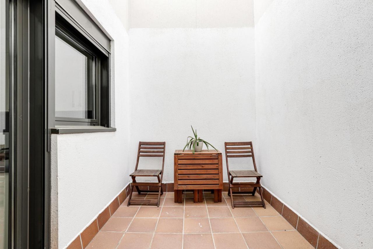 Urban Flats Vallirana Barcelona Luaran gambar