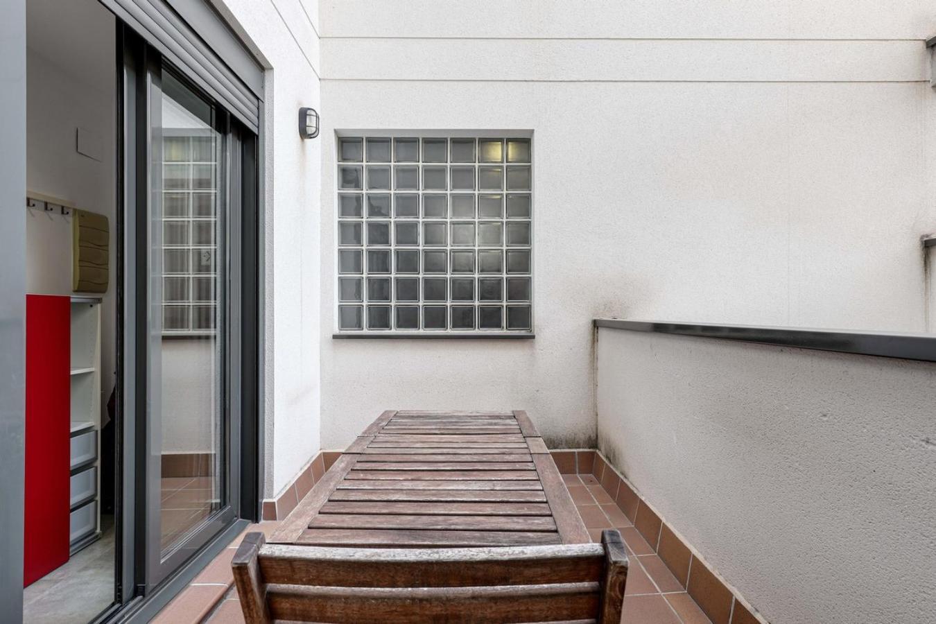 Urban Flats Vallirana Barcelona Luaran gambar