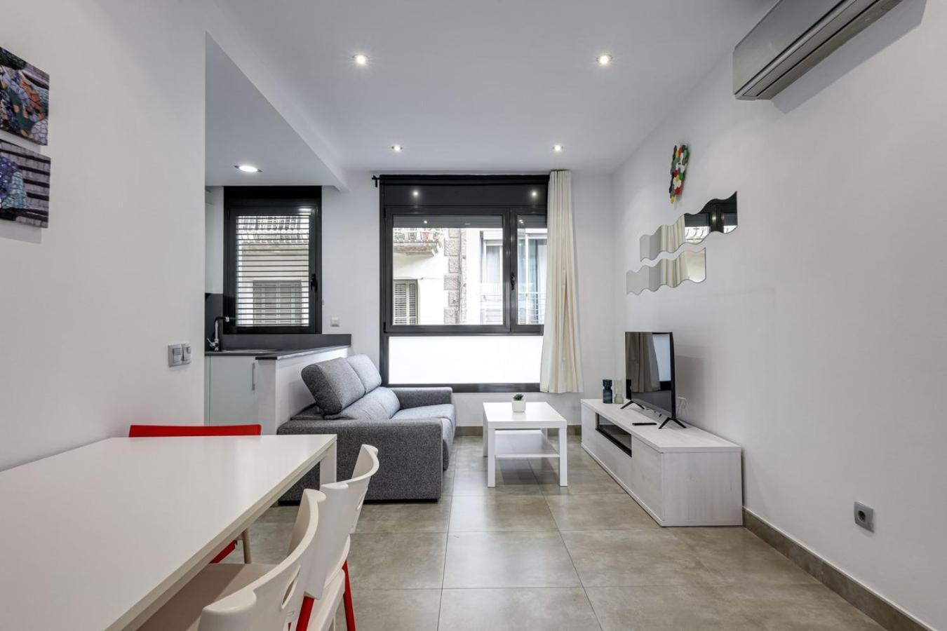 Urban Flats Vallirana Barcelona Luaran gambar