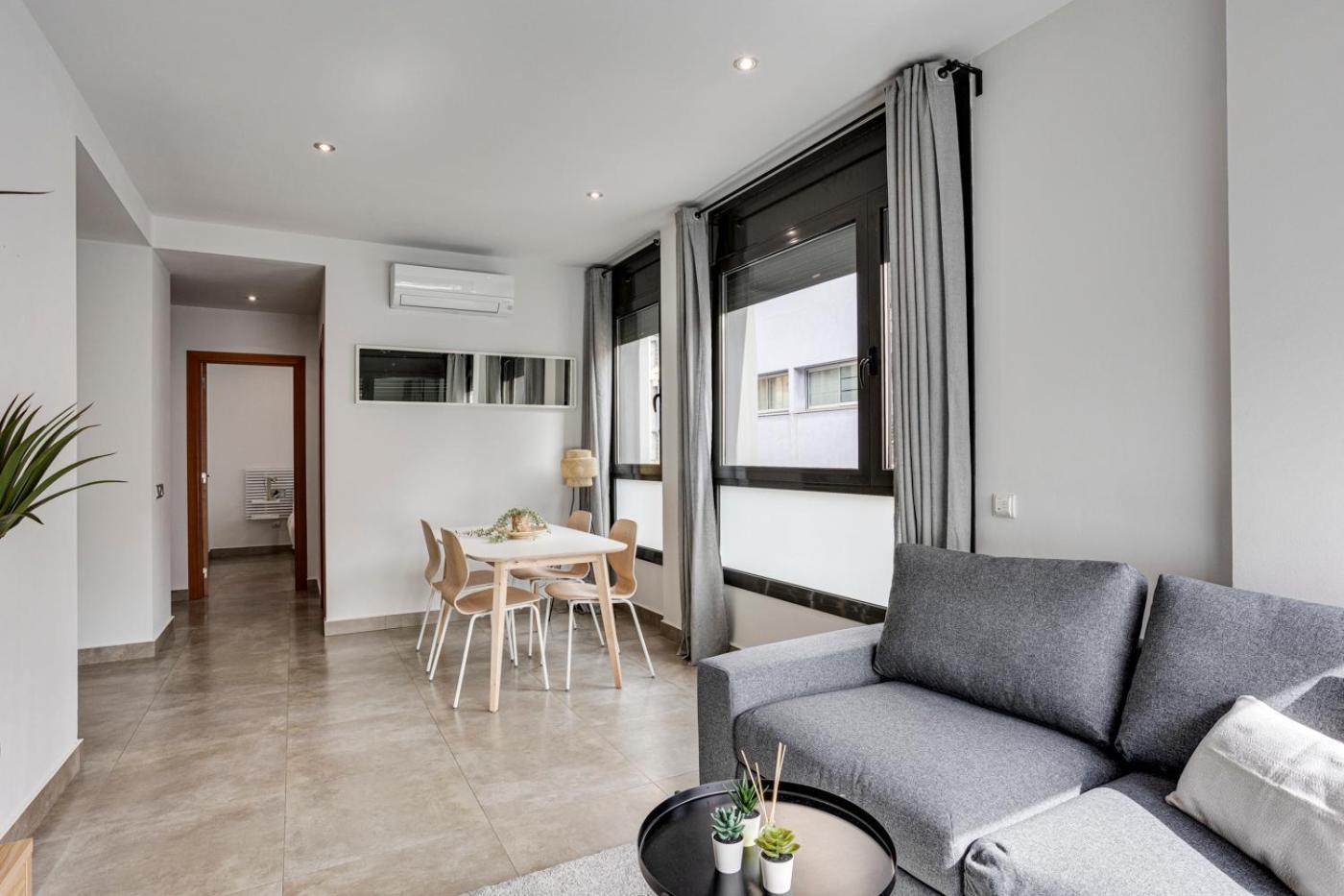 Urban Flats Vallirana Barcelona Luaran gambar