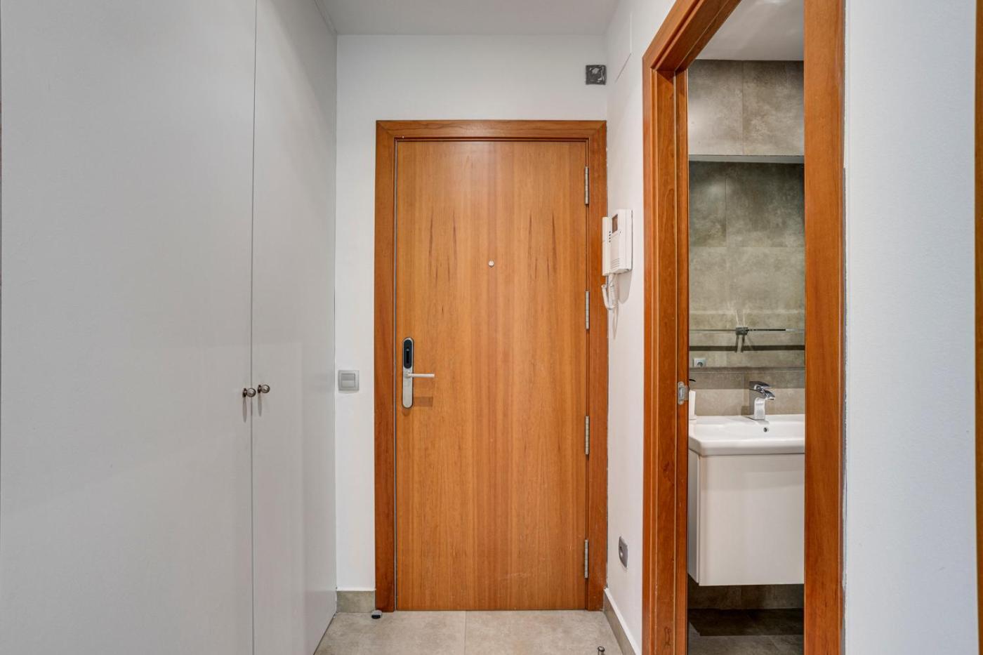 Urban Flats Vallirana Barcelona Luaran gambar