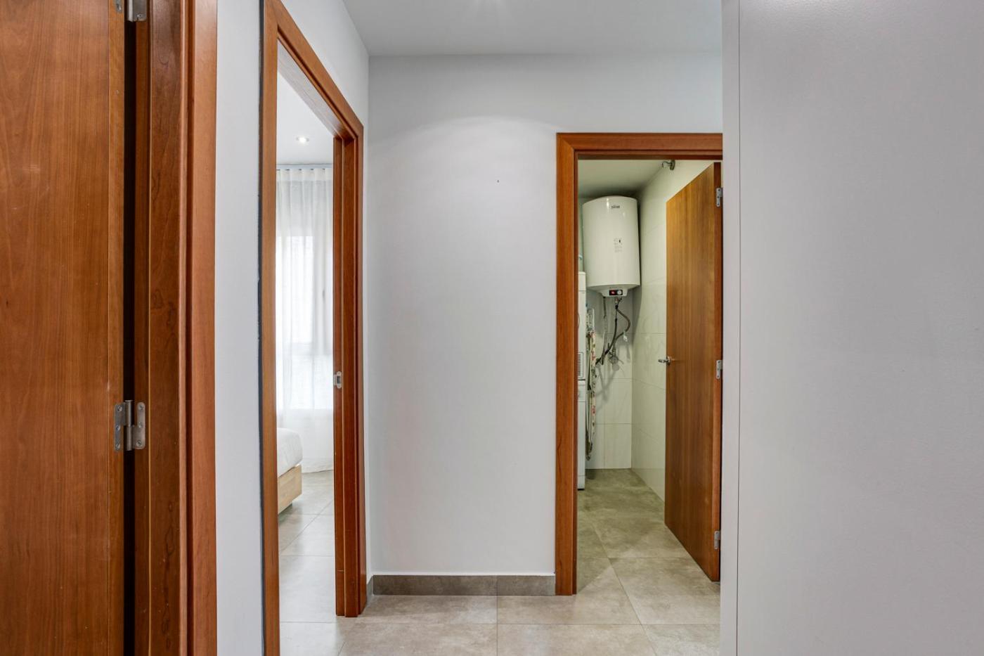 Urban Flats Vallirana Barcelona Luaran gambar