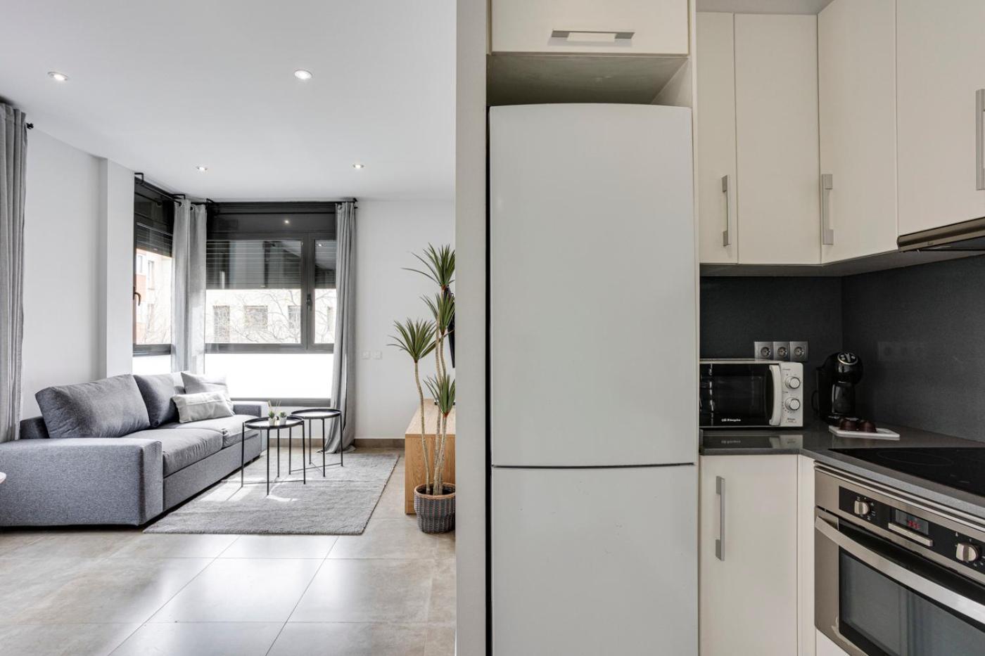 Urban Flats Vallirana Barcelona Luaran gambar