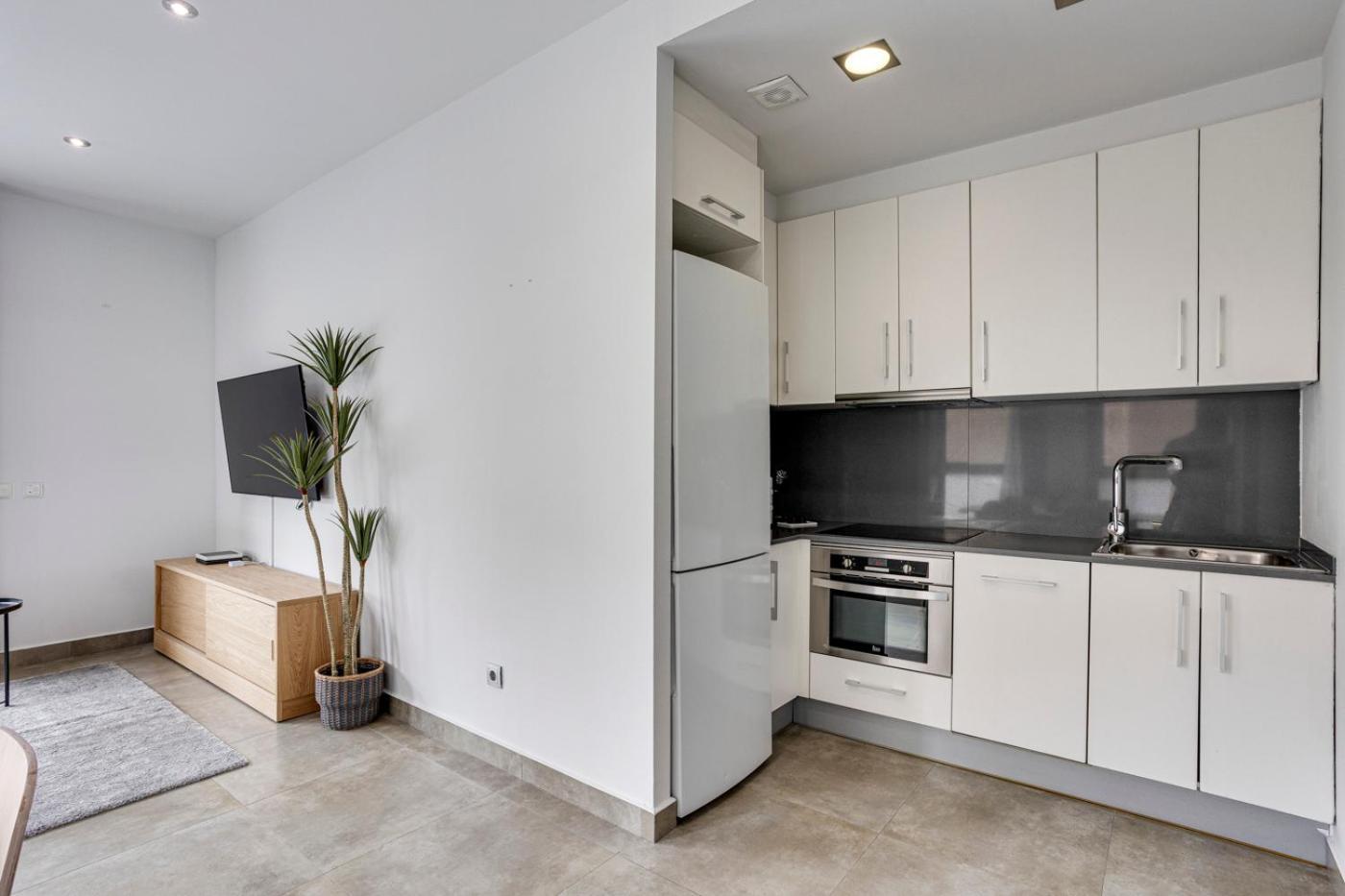 Urban Flats Vallirana Barcelona Luaran gambar