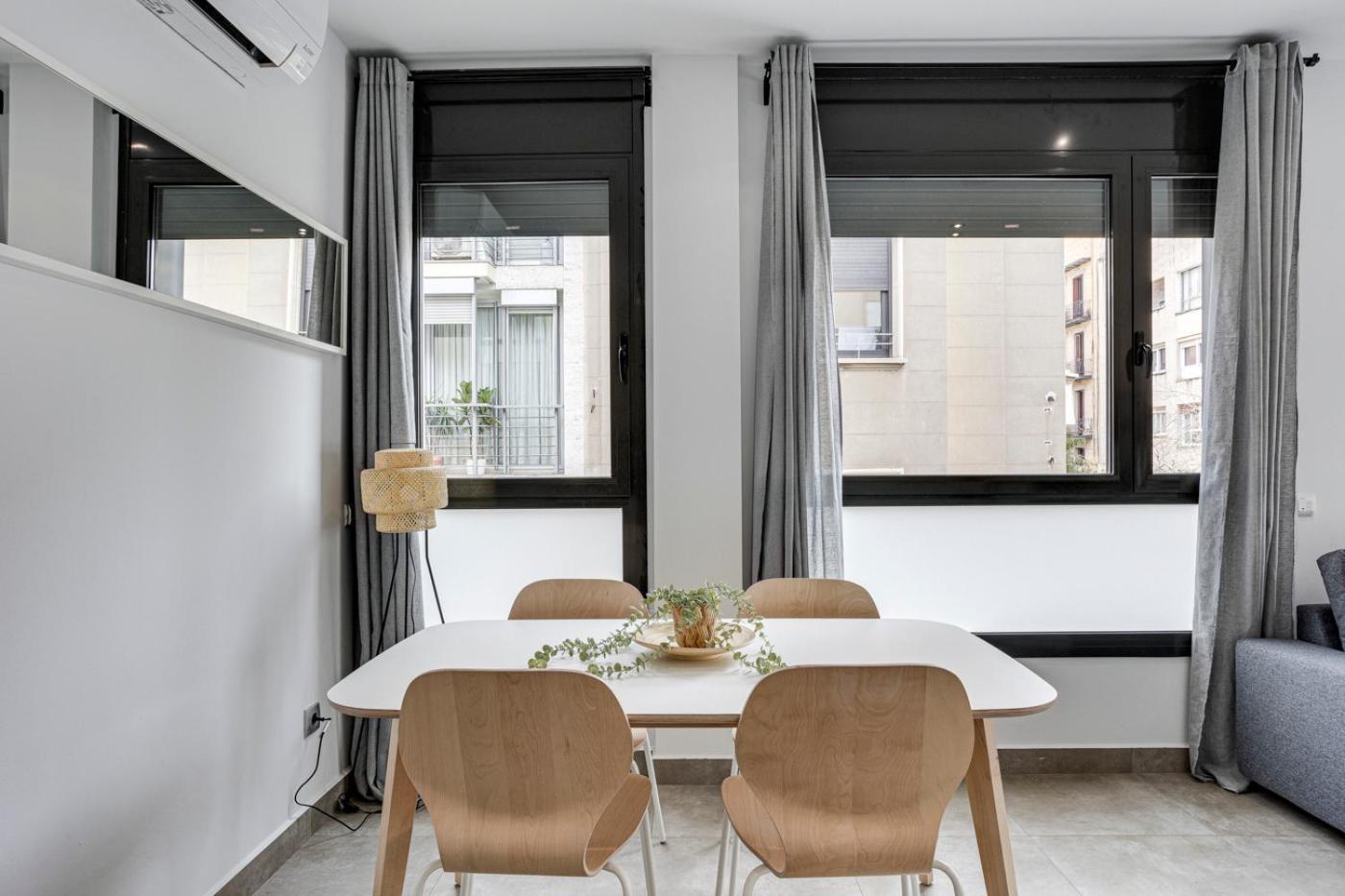 Urban Flats Vallirana Barcelona Luaran gambar
