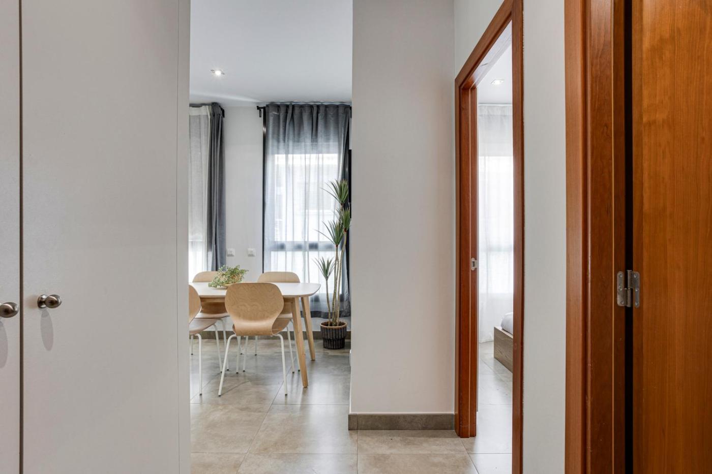 Urban Flats Vallirana Barcelona Luaran gambar