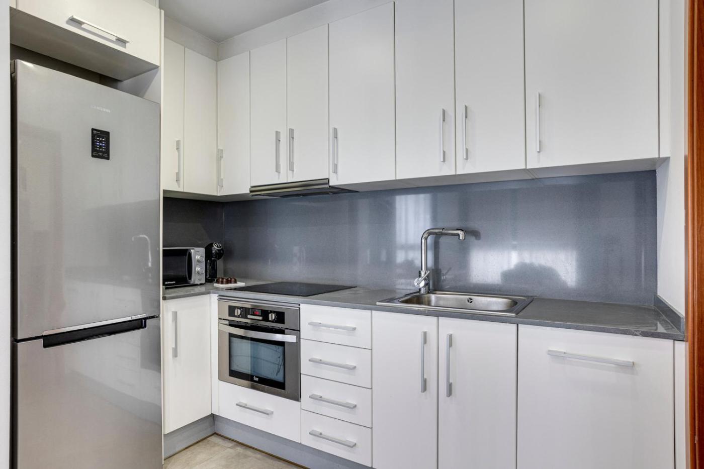 Urban Flats Vallirana Barcelona Luaran gambar