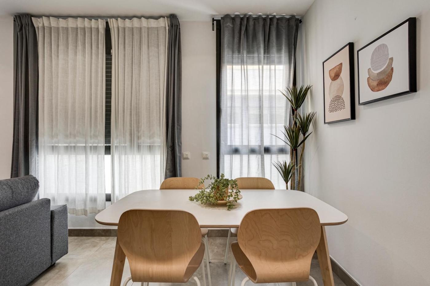 Urban Flats Vallirana Barcelona Luaran gambar